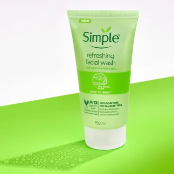SIMPLE REFRESHING FACIAL WASH B5+E-150ML