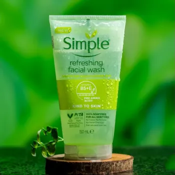 SIMPLE REFRESHING FACIAL WASH B5+E-150ML