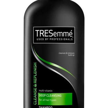 Tresemme Shampoo  Cleanse & Replenish With Multi Vitamins -900ml