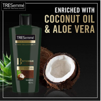Tresemme Shampoo  Botanique Nourish & Replenish With coconut oil+aloevera  -400ml